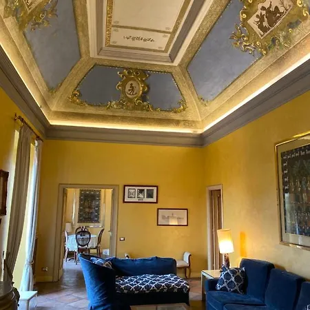 Relais Cavour 96 *