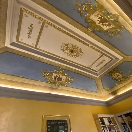 Relais Cavour 96 Apartment *